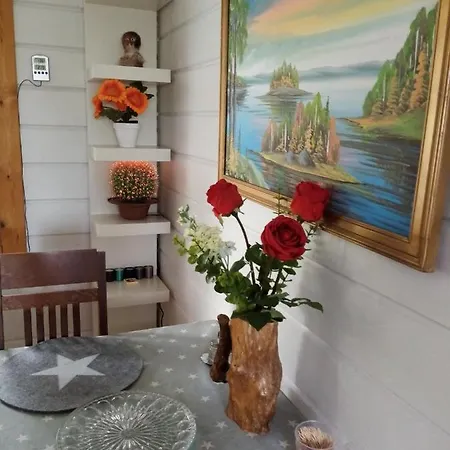 Paritalomoekki Lomariihi 10 * Muurame