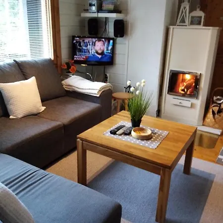 Huoneisto Paritalomökki Lomariihi 10 *