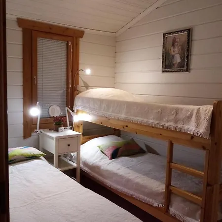 Huoneisto Paritalomökki Lomariihi 10