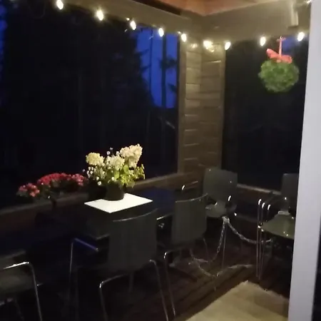 Paritalomoekki Lomariihi 10 Muurame