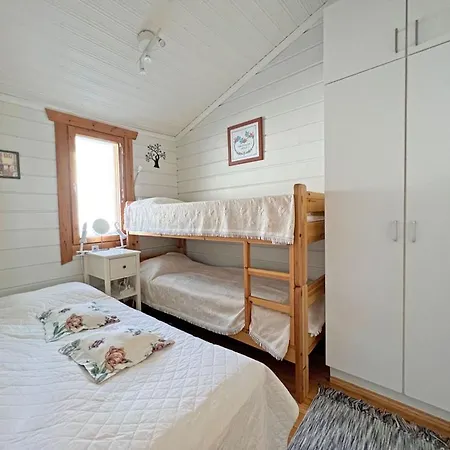 Paritalomökki Lomariihi 10 Huoneisto *